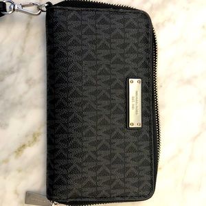 MICHAEL KORS WALLET, black & silver